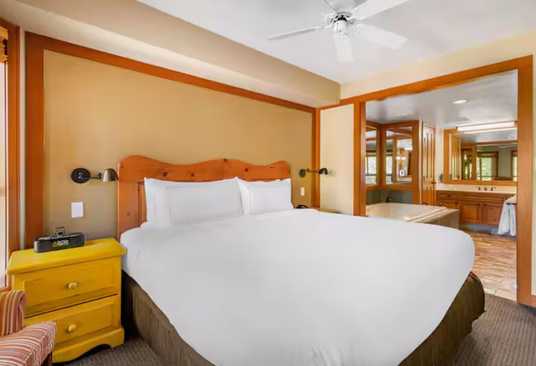 Hilton Whistler One-Bedroom Alpine Suite - Whistler, Canada