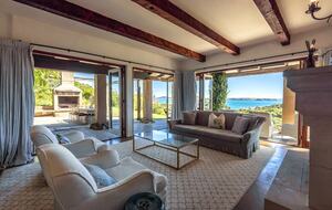 Spectacular Waiheke Estate With Gulf Views - Waiheke Island, New Zealand