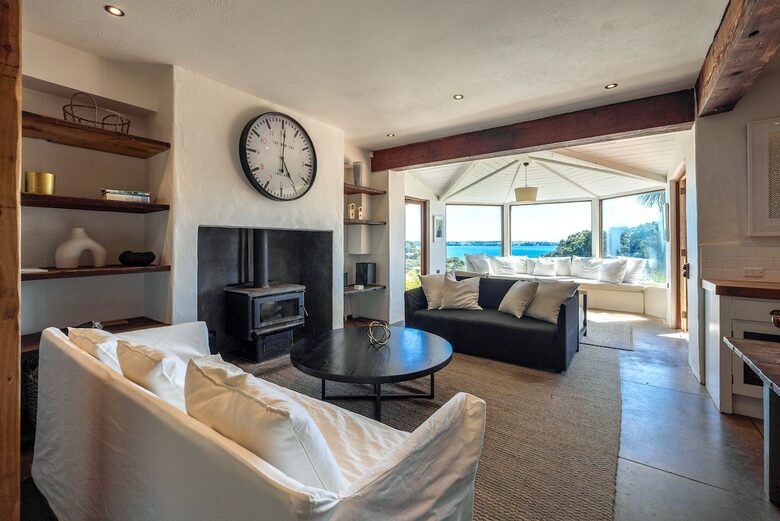 Spectacular Waiheke Estate With Gulf Views - Waiheke Island, New Zealand