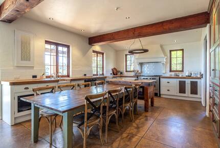 Spectacular Waiheke Estate With Gulf Views - Waiheke Island, New Zealand