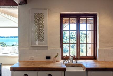 Spectacular Waiheke Estate With Gulf Views - Waiheke Island, New Zealand