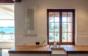 Spectacular Waiheke Estate With Gulf Views - Waiheke Island, New Zealand