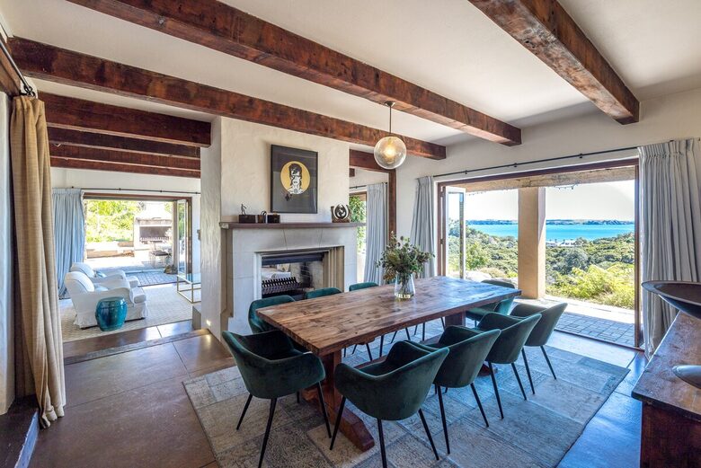 Spectacular Waiheke Estate With Gulf Views - Waiheke Island, New Zealand