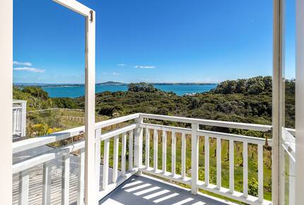 Spectacular Waiheke Estate With Gulf Views - Waiheke Island, New Zealand