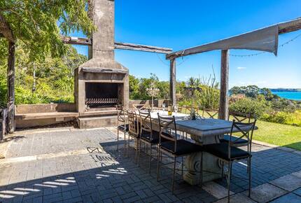 Spectacular Waiheke Estate With Gulf Views - Waiheke Island, New Zealand