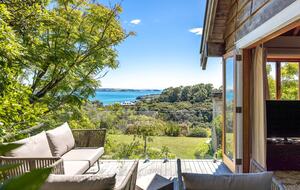 Spectacular Waiheke Estate With Gulf Views - Waiheke Island, New Zealand