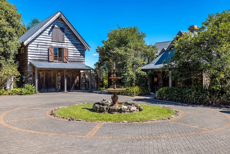 Spectacular Waiheke Estate With Gulf Views - Waiheke Island, New Zealand