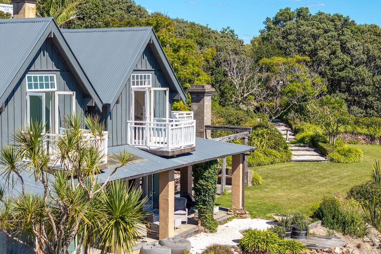 Spectacular Waiheke Estate With Gulf Views - Waiheke Island, New Zealand