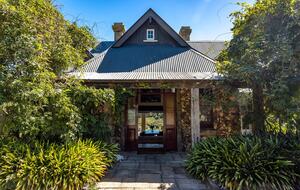 Spectacular Waiheke Estate With Gulf Views - Waiheke Island, New Zealand