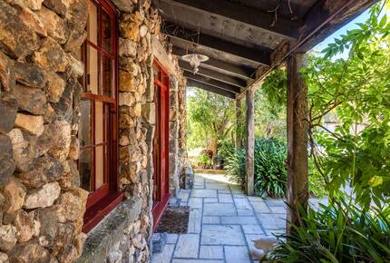 Spectacular Waiheke Estate With Gulf Views - Waiheke Island, New Zealand