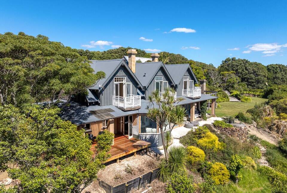 Spectacular Waiheke Estate With Gulf Views - Waiheke Island, New Zealand