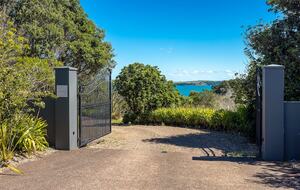 Spectacular Waiheke Estate With Gulf Views - Waiheke Island, New Zealand