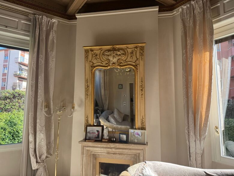 Charming Liberty-Style Apartment with Private Garden - Verona, Italy