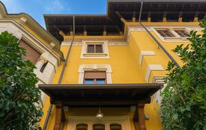 Charming Liberty-Style Apartment with Private Garden - Verona, Italy