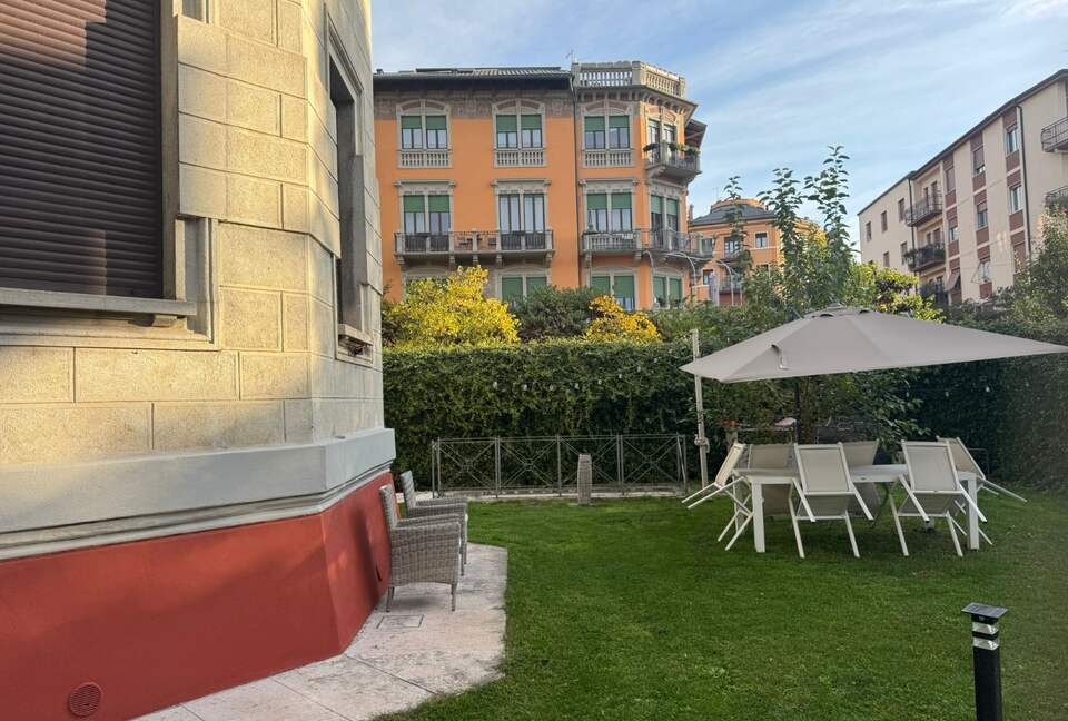 Charming Liberty-Style Apartment with Private Garden - Verona, Italy