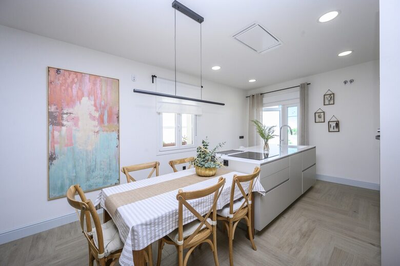 Charming Casa with Garden & Pool - Santa Olalla, Spain