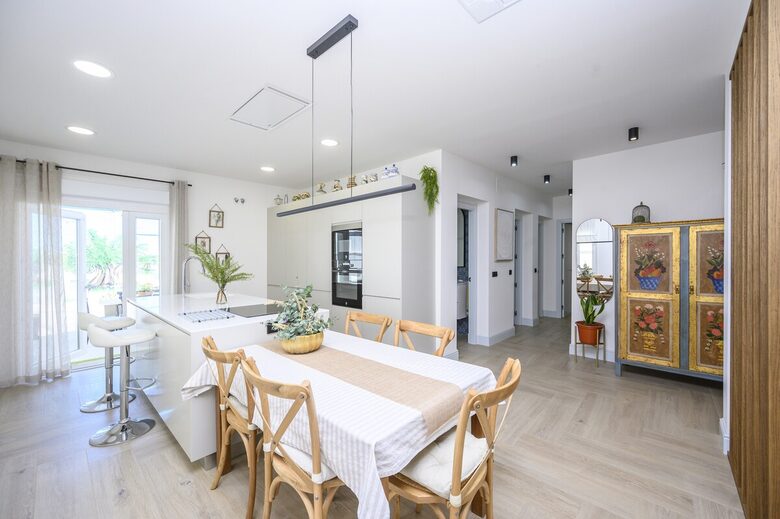 Charming Casa with Garden & Pool - Santa Olalla, Spain