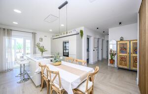 Charming Casa with Garden & Pool - Santa Olalla, Spain