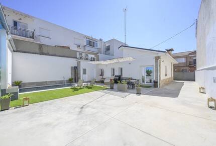 Charming Casa with Garden & Pool - Santa Olalla, Spain