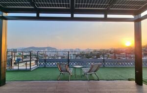 Hidden gem in the middle of Seoul with rooftop - Seoul, South Korea