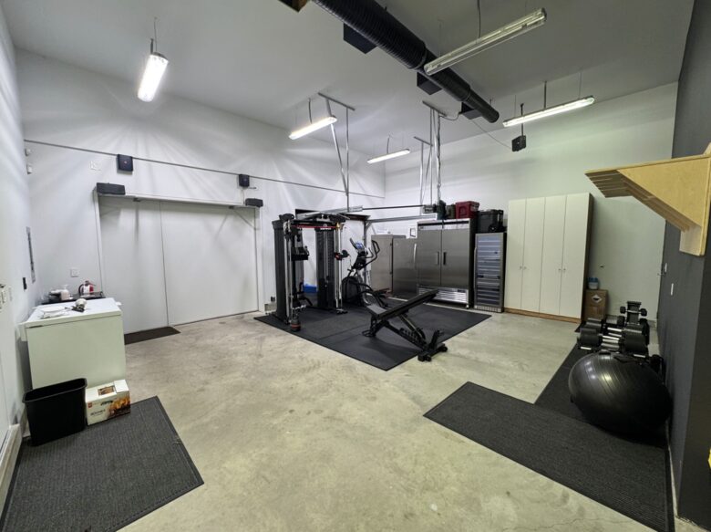 Reve Chalet | An 8-Acre Alpine Estate in the Heart of Revelstoke - Revelstoke, Canada