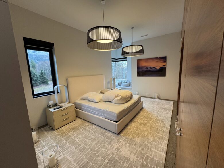 Reve Chalet | An 8-Acre Alpine Estate in the Heart of Revelstoke - Revelstoke, Canada