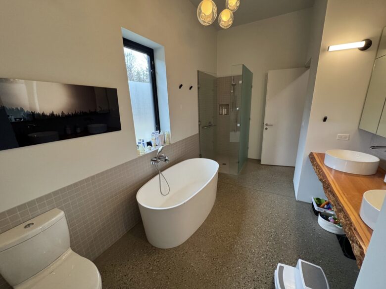 Reve Chalet | An 8-Acre Alpine Estate in the Heart of Revelstoke - Revelstoke, Canada