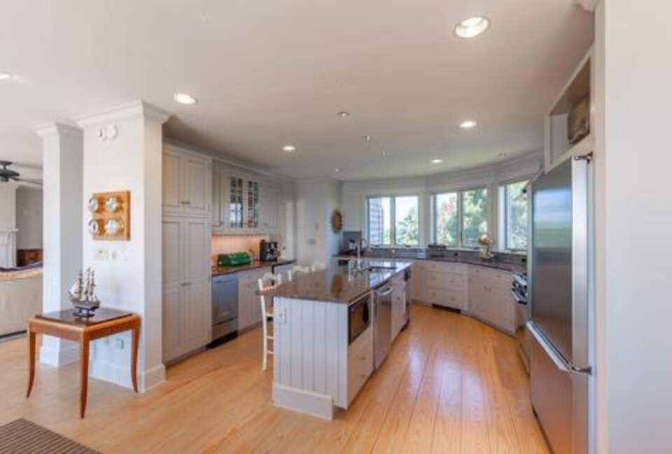 Timeless Maine Coastal Retreat with Panoramic Views - Biddeford, Maine