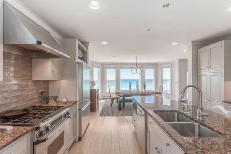 Timeless Maine Coastal Retreat with Panoramic Views - Biddeford, Maine