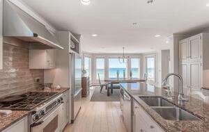 Timeless Maine Coastal Retreat with Panoramic Views - Biddeford, Maine
