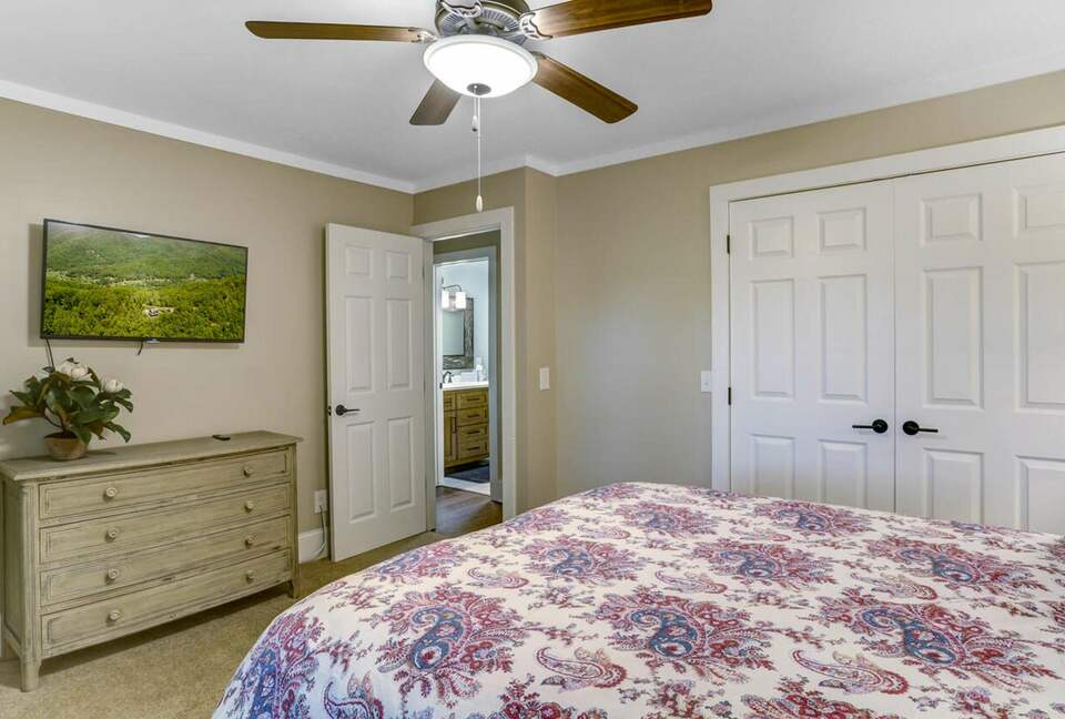 Modern Mountain Escape on Two Acres - Highlands, North Carolina