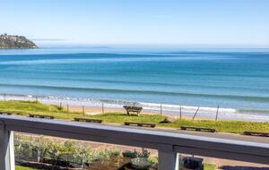 Premier Coastal Haven on Onetangi Bay - Onetangi, Waiheke Island, New Zealand
