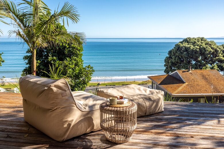 Premier Coastal Haven on Onetangi Bay - Onetangi, Waiheke Island, New Zealand