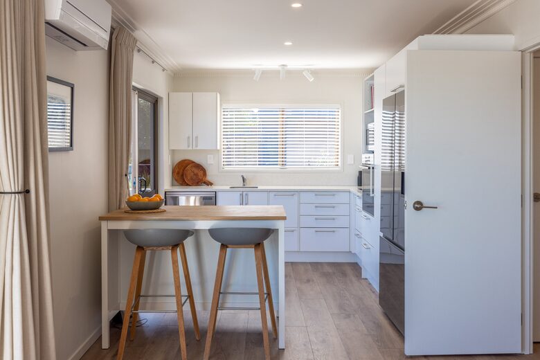 Premier Coastal Haven on Onetangi Bay - Onetangi, Waiheke Island, New Zealand