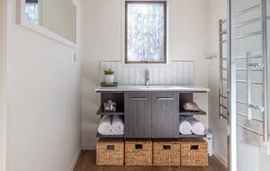 Premier Coastal Haven on Onetangi Bay - Onetangi, Waiheke Island, New Zealand