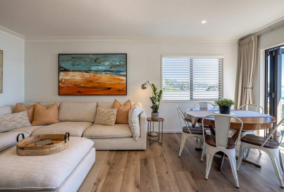 Premier Coastal Haven on Onetangi Bay - Onetangi, Waiheke Island, New Zealand