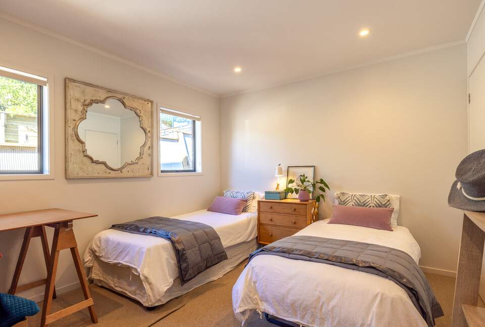 Premier Coastal Haven on Onetangi Bay - Onetangi, Waiheke Island, New Zealand