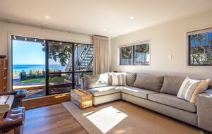 Premier Coastal Haven on Onetangi Bay - Onetangi, Waiheke Island, New Zealand