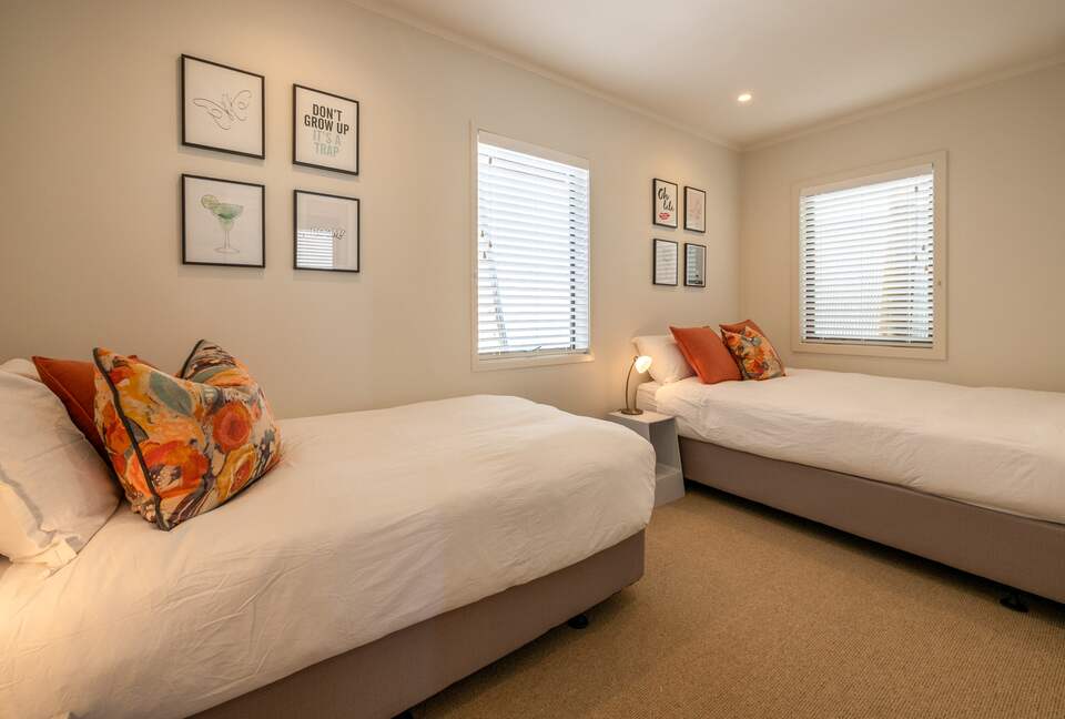 Premier Coastal Haven on Onetangi Bay - Onetangi, Waiheke Island, New Zealand