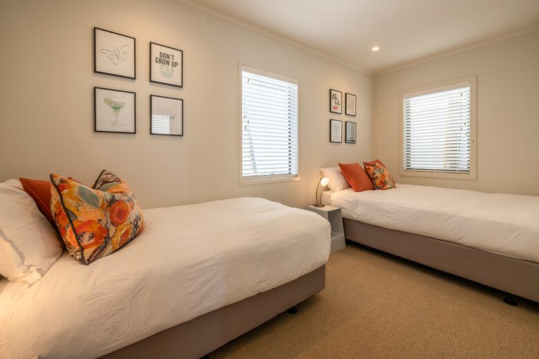 Premier Coastal Haven on Onetangi Bay - Onetangi, Waiheke Island, New Zealand