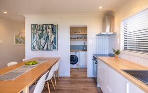 Premier Coastal Haven on Onetangi Bay - Onetangi, Waiheke Island, New Zealand