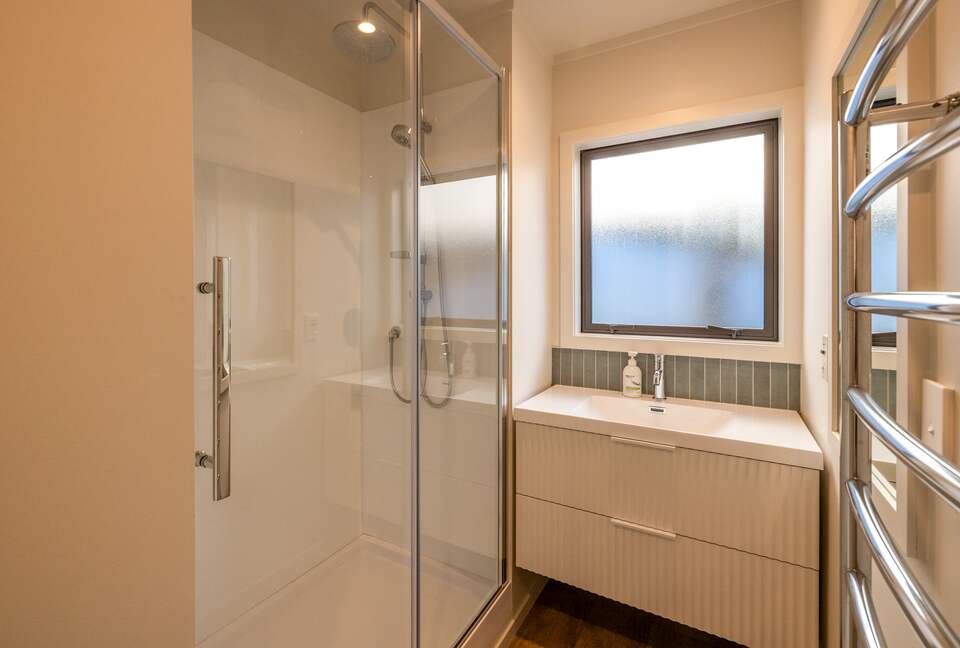 Premier Coastal Haven on Onetangi Bay - Onetangi, Waiheke Island, New Zealand