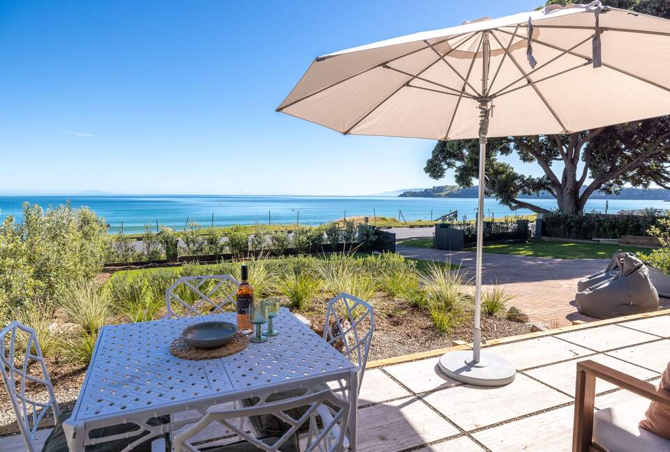 Premier Coastal Haven on Onetangi Bay - Onetangi, Waiheke Island, New Zealand