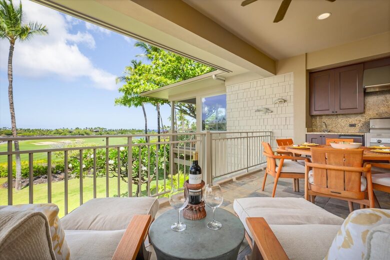 Elegant Hawaiian Retreat with Fairway Views - Kailua Kona, Hawaii