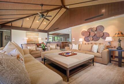 Elegant Hawaiian Retreat with Fairway Views - Kailua Kona, Hawaii