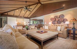 Elegant Hawaiian Retreat with Fairway Views - Kailua Kona, Hawaii
