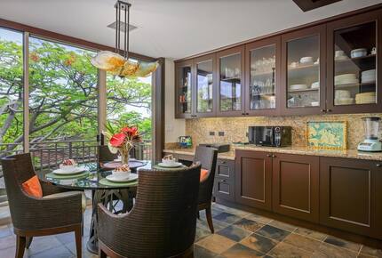 Elegant Hawaiian Retreat with Fairway Views - Kailua Kona, Hawaii