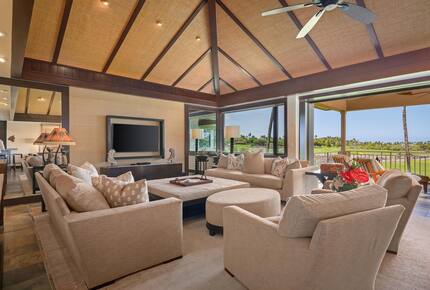 Elegant Hawaiian Retreat with Fairway Views - Kailua Kona, Hawaii