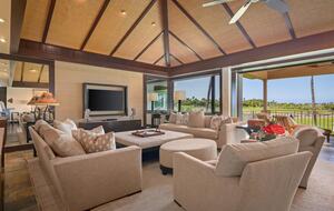 Elegant Hawaiian Retreat with Fairway Views - Kailua Kona, Hawaii