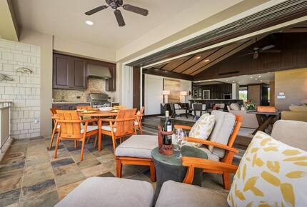 Elegant Hawaiian Retreat with Fairway Views - Kailua Kona, Hawaii